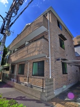 カ－サ・フォンタナ