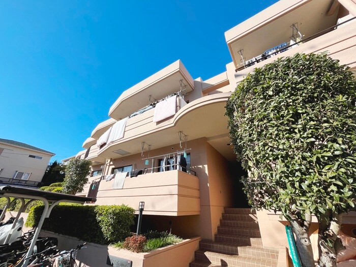 エントランス部分 クワイエット柿の木台