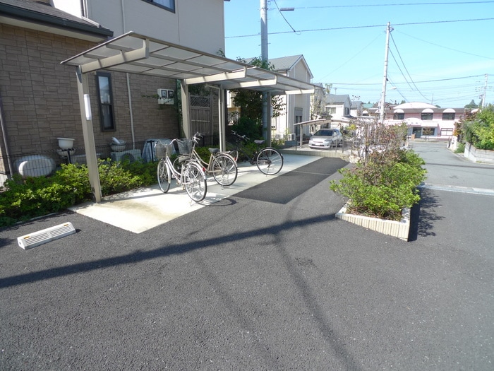 駐輪場 メゾンドールⅧ