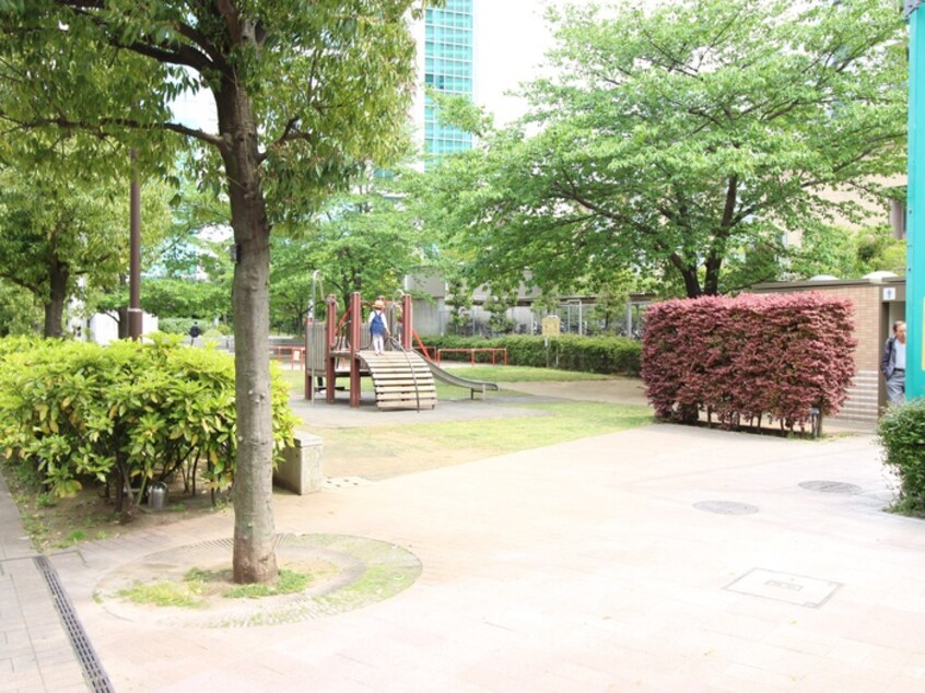 白高児童遊園(公園)まで10m 出雲白金