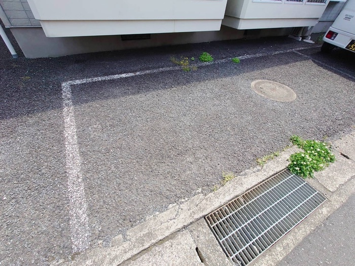 駐車場 フラット中里