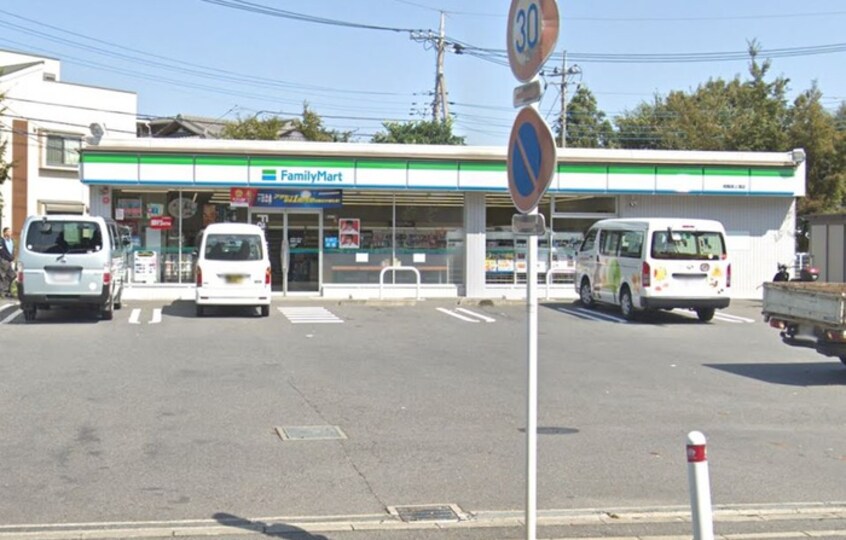 ファミリーマート相模原上溝店(コンビニ)まで380m ウィスタリア