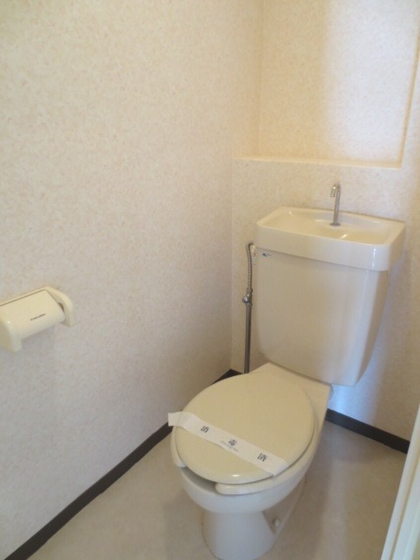 トイレ カ－サ　クレモナ