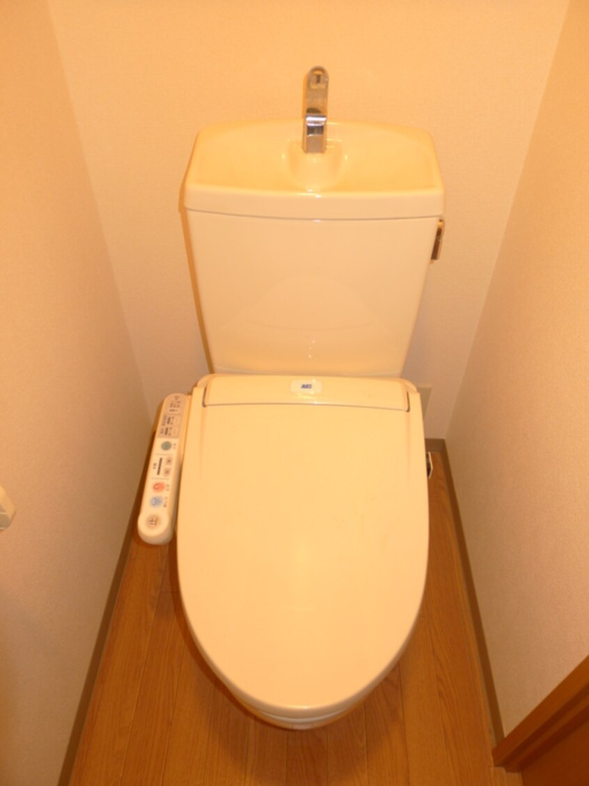 トイレ ルミナスコート・二ツ橋