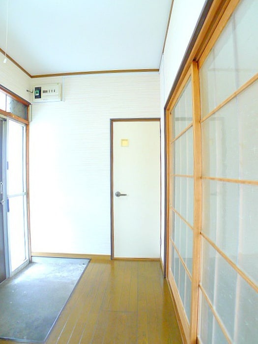 廊下 よろこび荘２