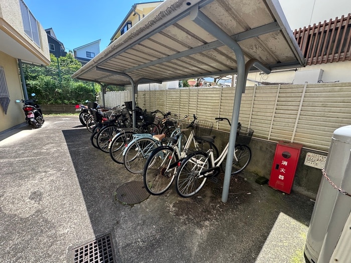 駐輪場 ハロ－モ－リィ