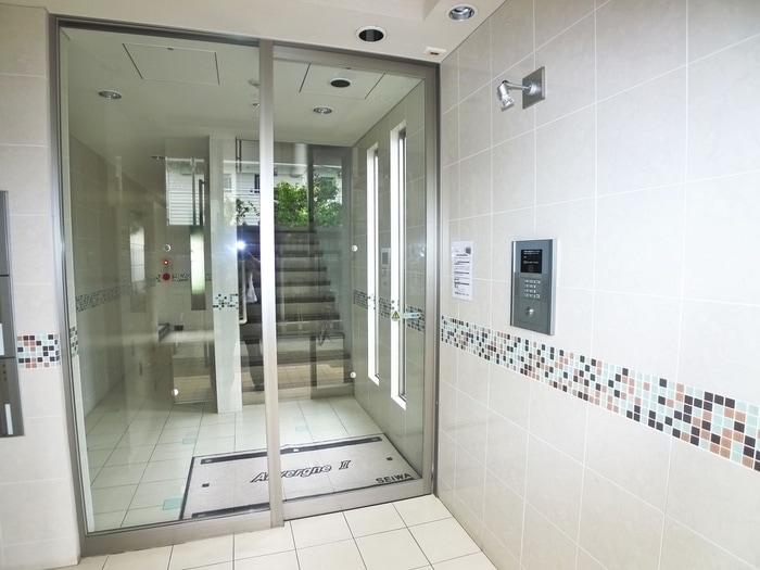 エントランス部分 オ－ベルニュⅡ