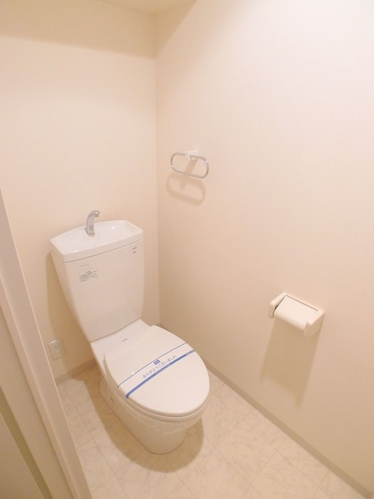 トイレ オ－ベルニュⅡ