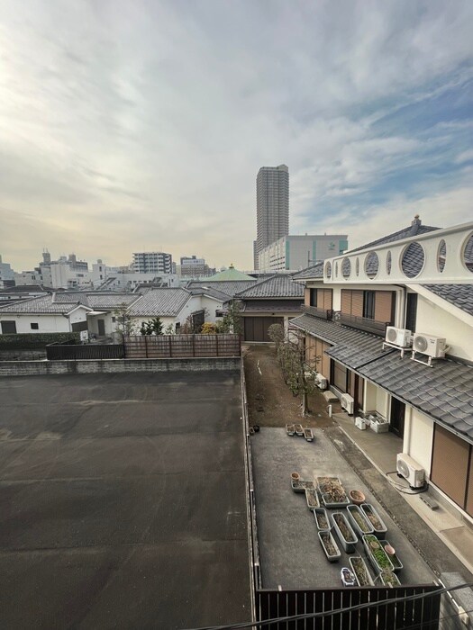 室内からの展望 さくら新子安