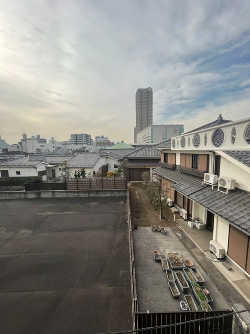 室内からの展望 さくら新子安