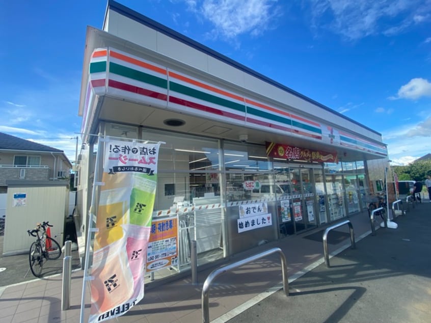 セブンイレブン(コンビニ)まで580m 京王ガーデン平山(18)