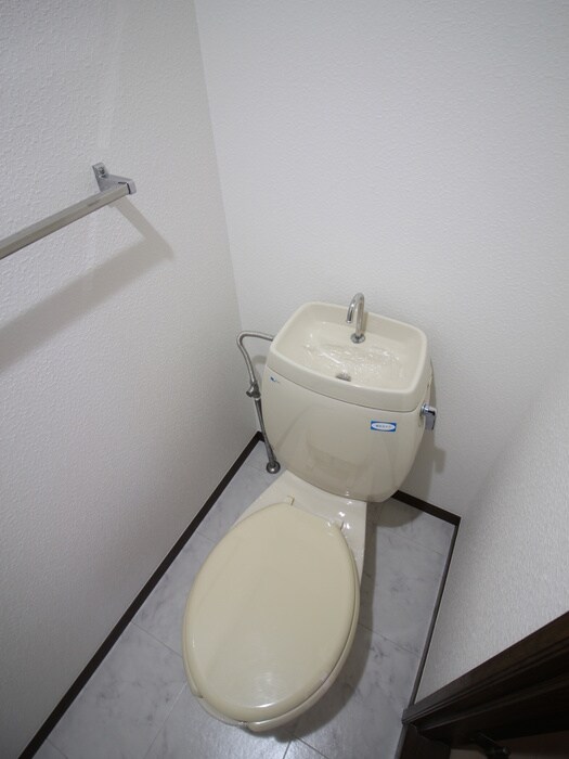 トイレ グランハイム関根