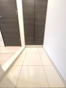 玄関 ラフィスタ大師前Ⅳ(207)