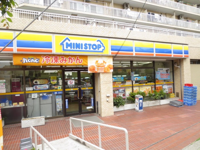 ミニストップ東砂店(コンビニ)まで360m 沖杉マンション