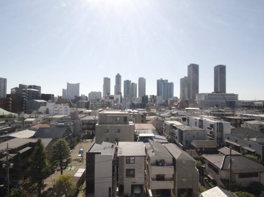 室内からの展望 ＹＡＳＡＫＵビル