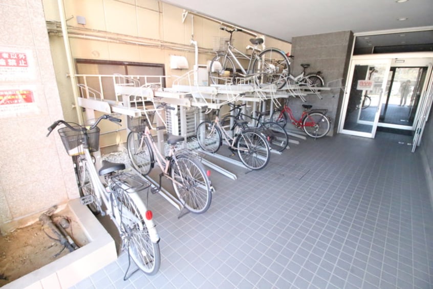 駐輪場 リベルテ東川口