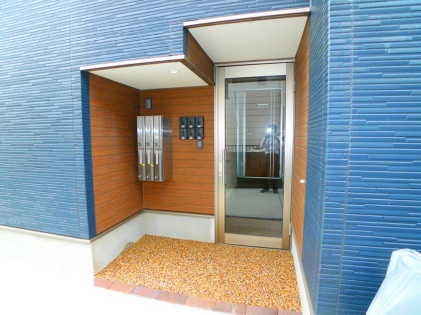 エントランス部分 ヴィラート上尾春日