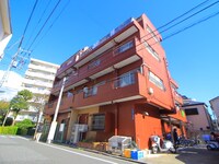 清　水　ビ　ル