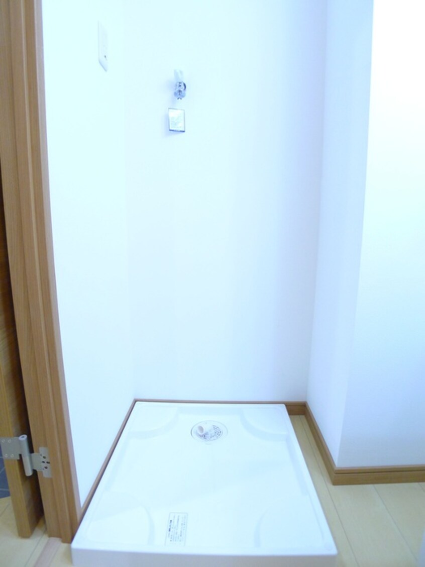 洗濯機置場 ＢｌｕｅＳｋｙ南千住