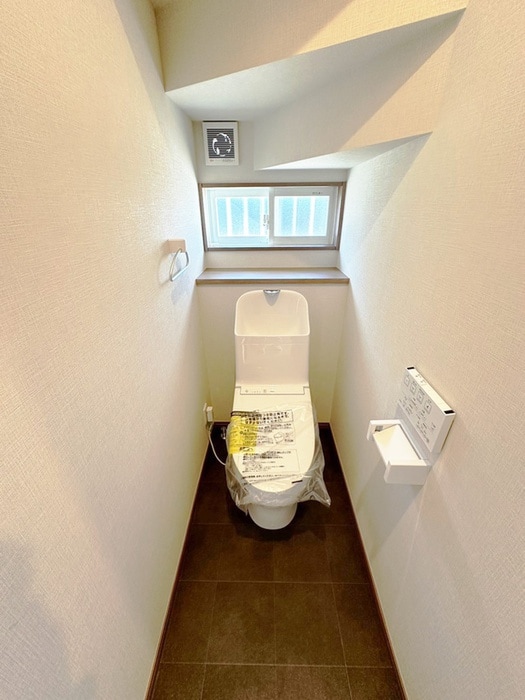 トイレ ドマーニ　C