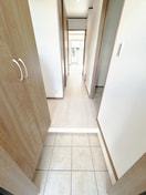 玄関 ドマーニ　C