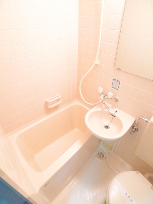 バス／シャワールーム等 メゾン市川