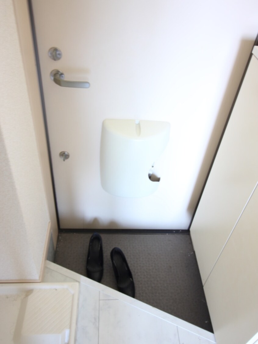 玄関 ロバリア古淵
