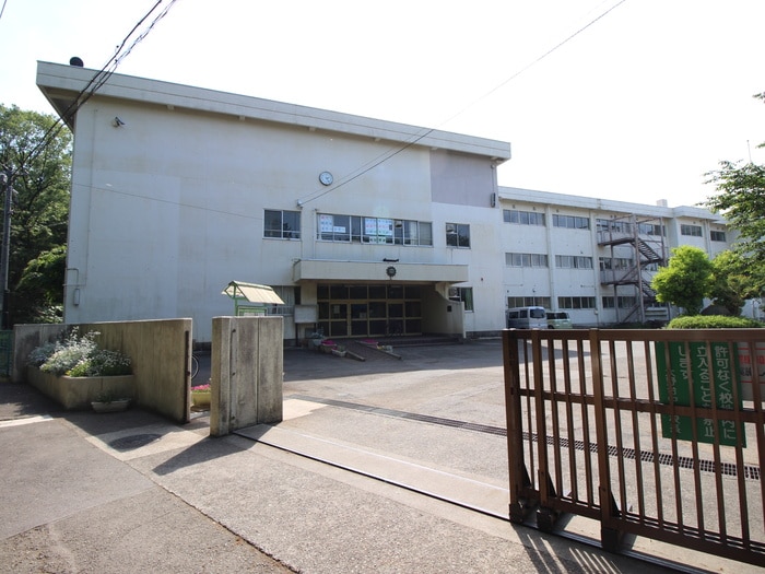 相模原市立大野台中学校(中学校/中等教育学校)まで751m オーチャード・ヒルズ