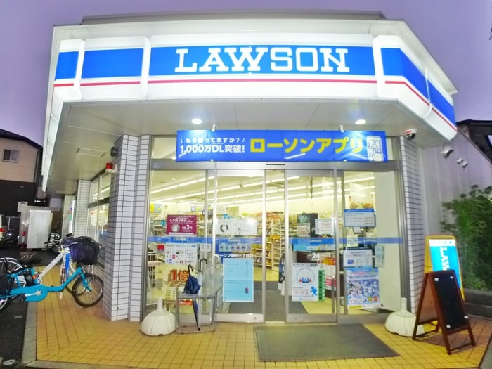 ローソン(ドラッグストア)まで689m みゆきハイツ