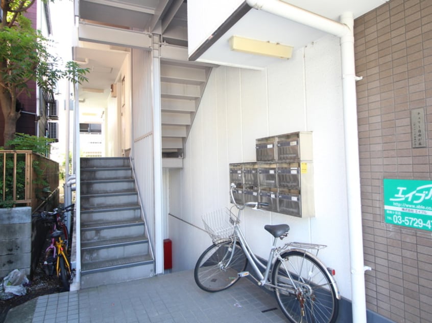 エントランス部分 チェリー自由が丘