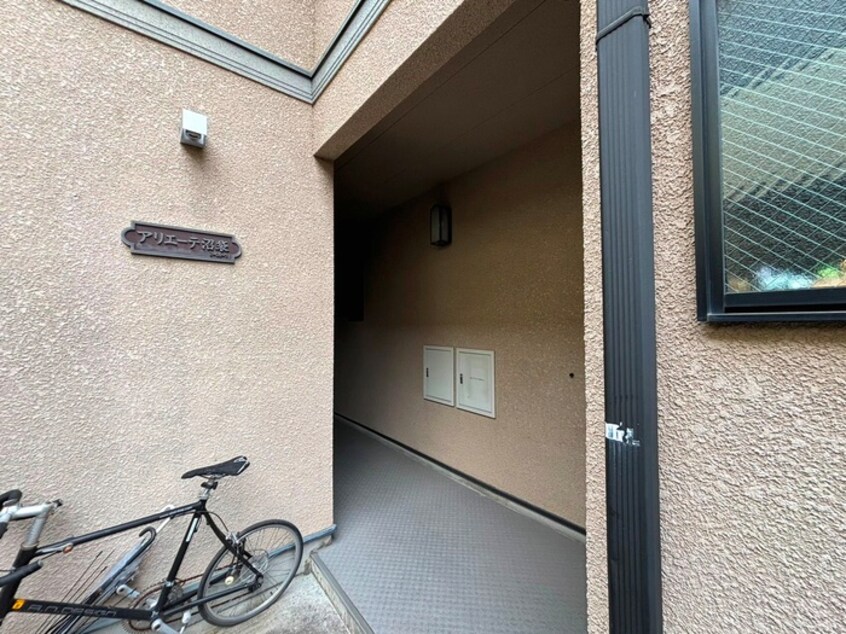 エントランス部分 アリエーテ沼袋