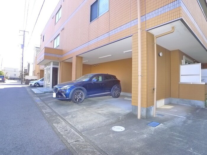 駐車場 カーサノザキⅦ