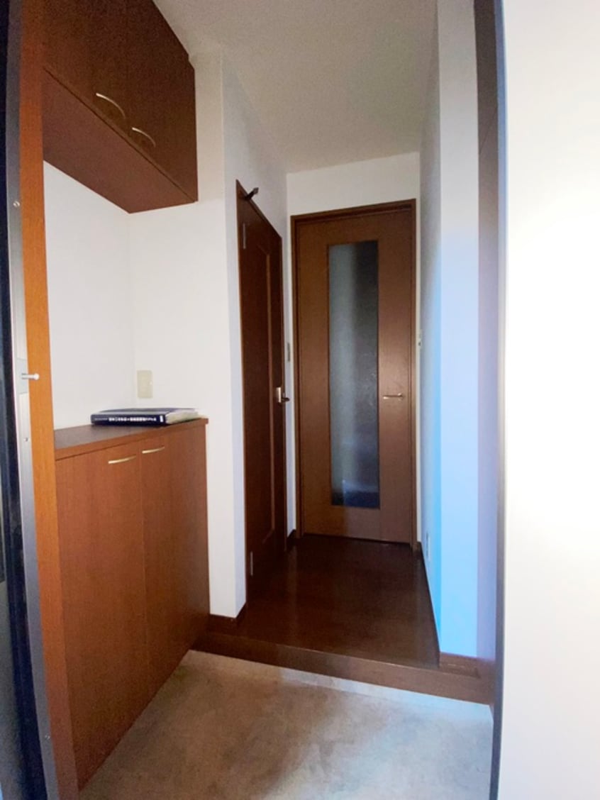 玄関 シェルネ－ジュ