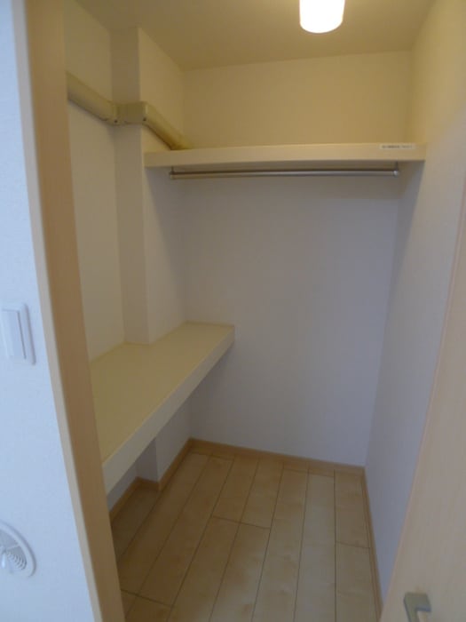 収納 コンティネント