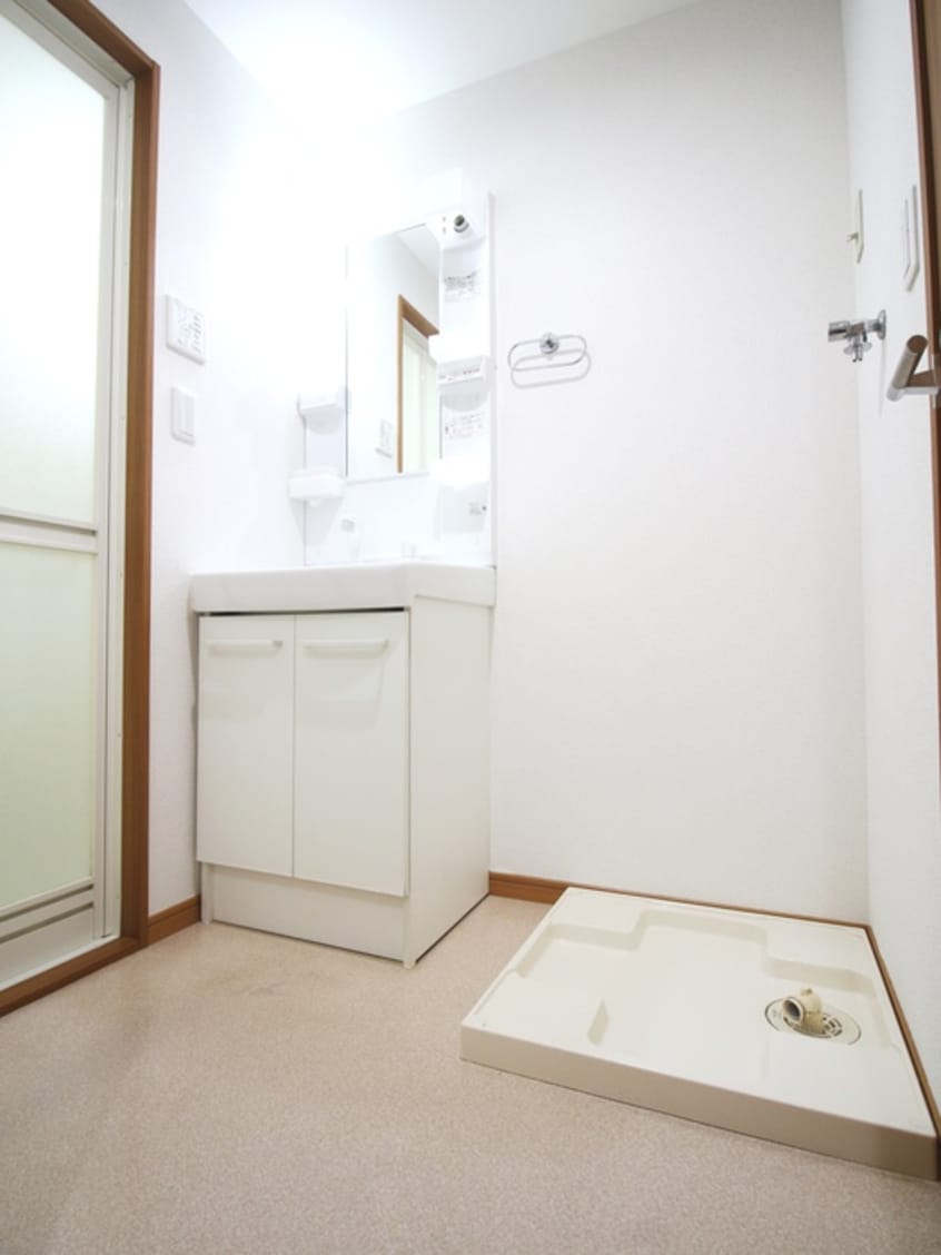 洗濯機置場 ボン クラージュ