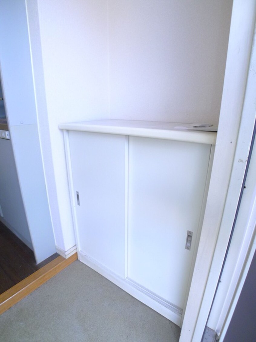 靴箱 ド・フィ－ル白旗