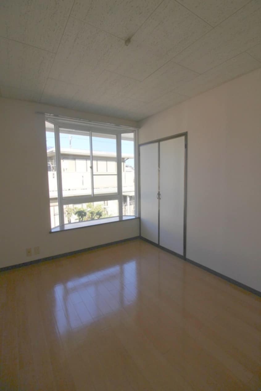 居室 クレストＦ２