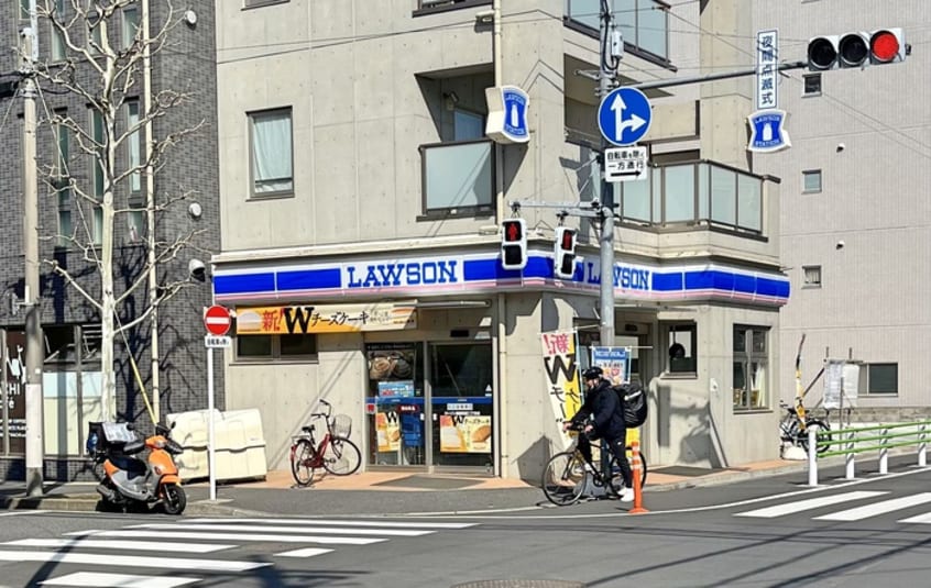 ローソン(コンビニ)まで88m メゾンシャルール