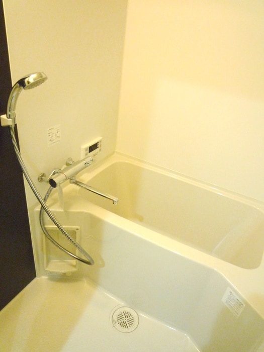 バス／シャワールーム等 2ndブレスト