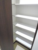 収納 2ndブレスト