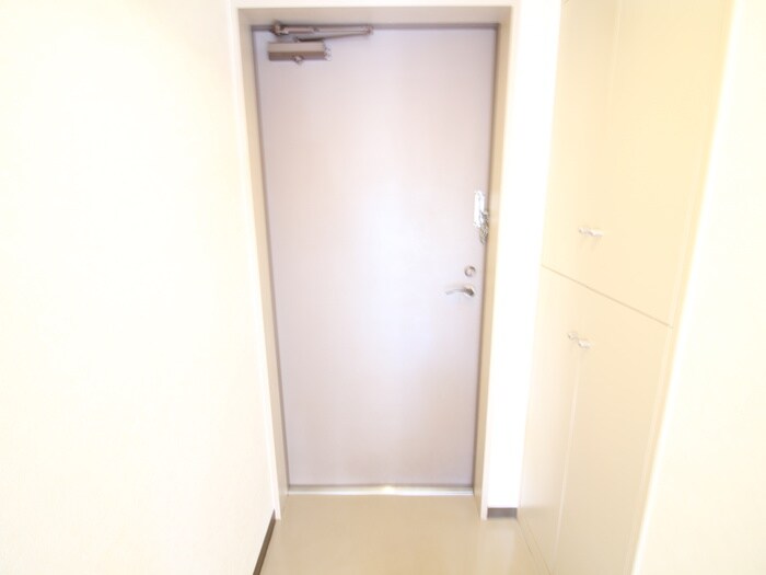 玄関 仲町台フェニックスコ－ト