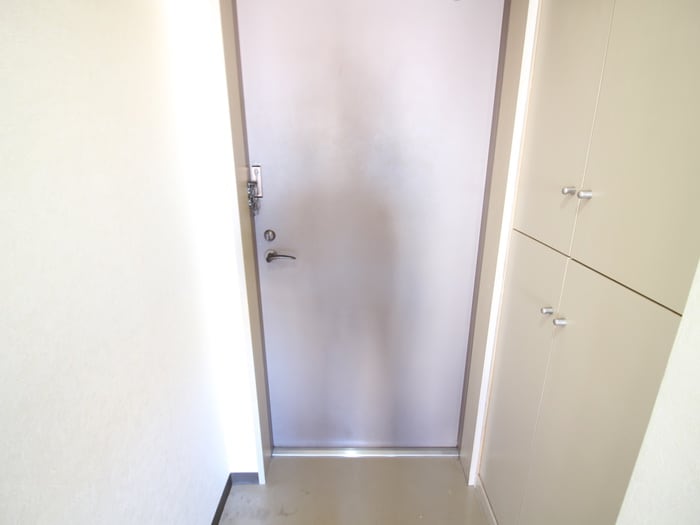 玄関 仲町台フェニックスコ－ト