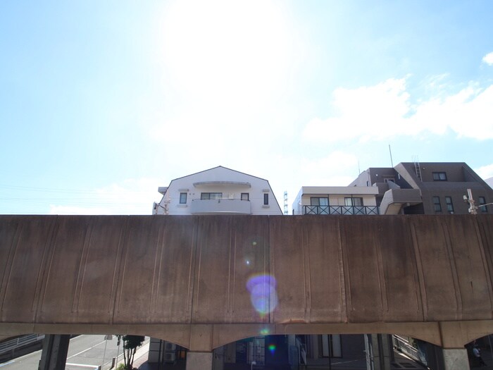 室内からの展望 仲町台フェニックスコ－ト