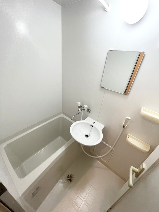 バス／シャワールーム等 クレドメゾン大倉山