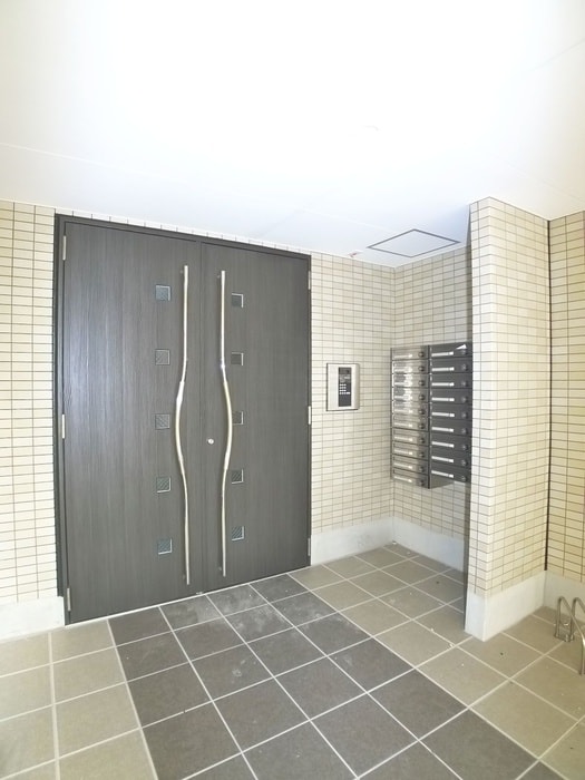 エントランス部分 グラントレス松戸