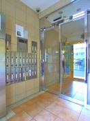 エントランス部分 オランジェリ－