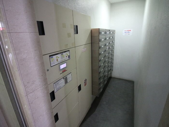 エントランス部分 プライムア－バン白山