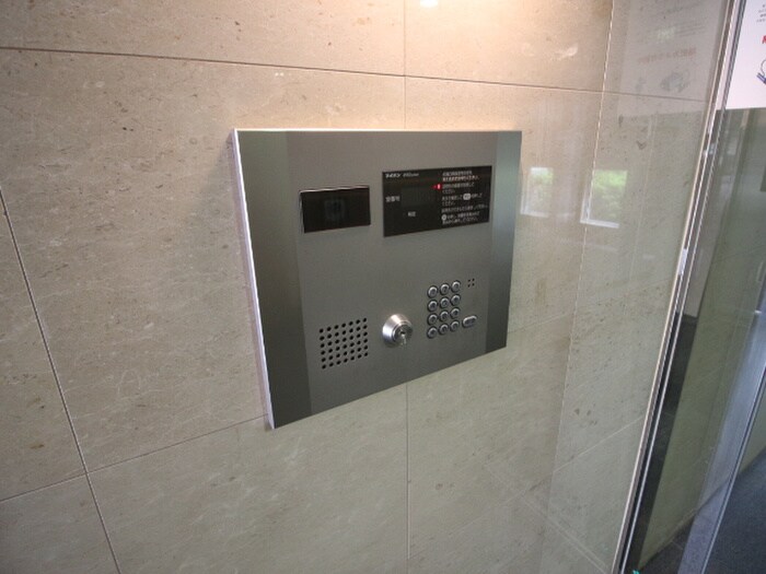 エントランス部分 プライムア－バン白山