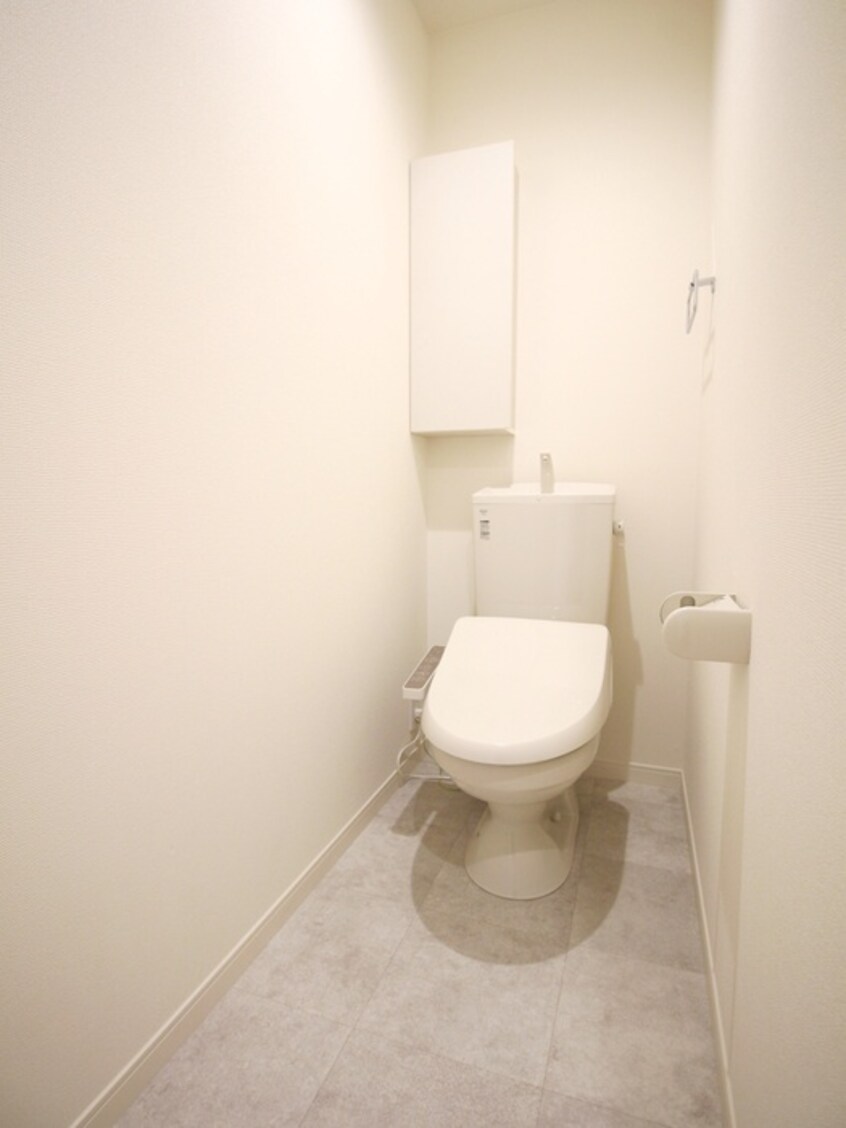 トイレ メゾン高階北