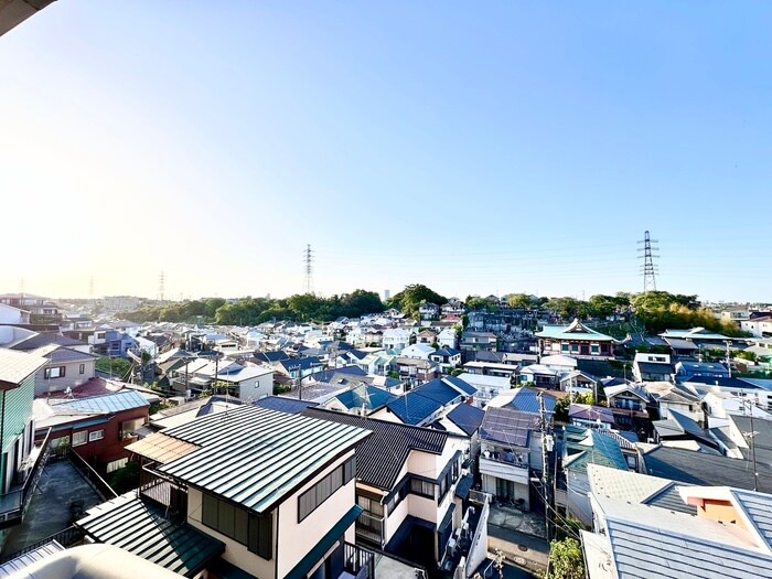 室内からの展望 フラワリ－ヒル篠原台町壱番館